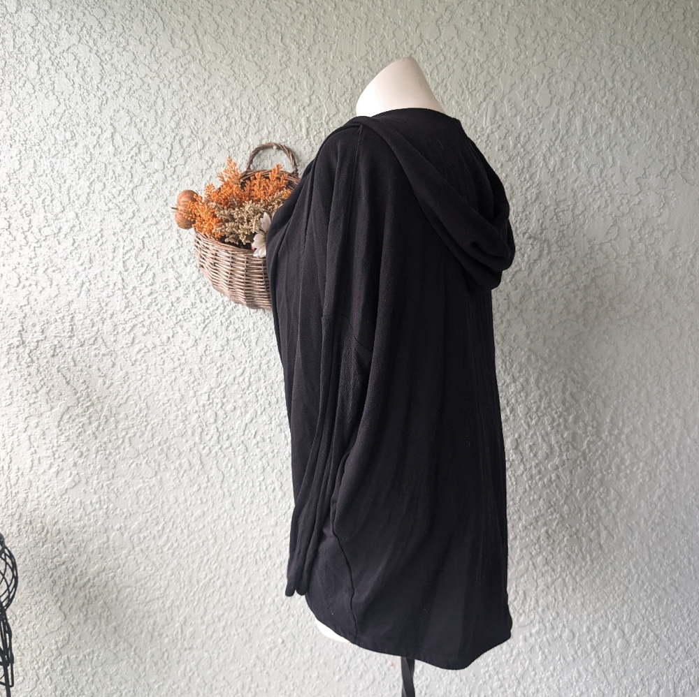 Athleta Purana Wrap Black Sweatshirt Womens Size‎ M EUC - Picture 4 of 7